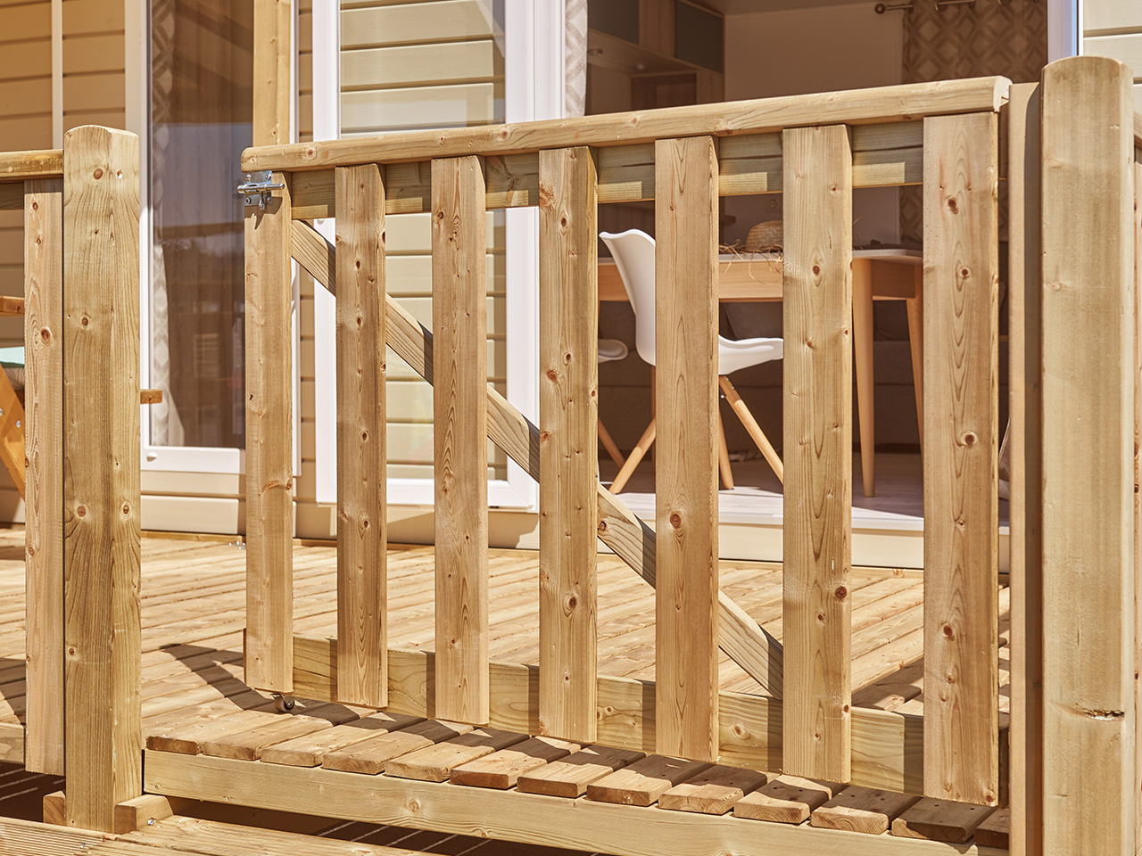 Portillon un battant sur roulette pour terrasse bois mobilhome Clairval — free download